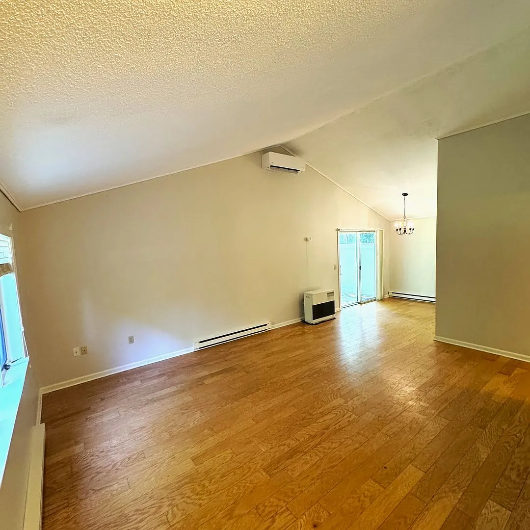 9 & 11 Oakview Drive — Photo 2
