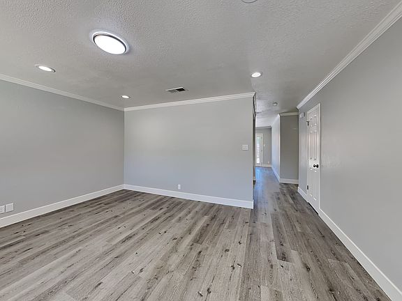 5th image of 6605 Mirwood Ct