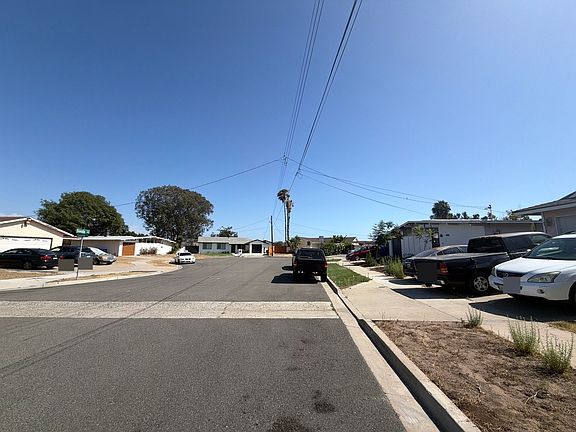5th image of 4808 Siesta Pl
