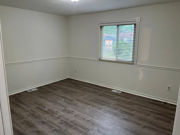 3080 Eastern Ave — Photo 9