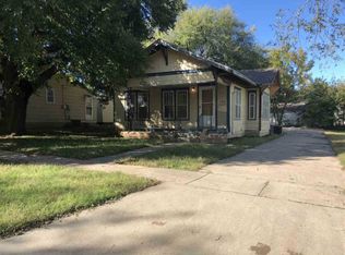 722 W Cave Springs Ave, El Dorado, KS 67042
