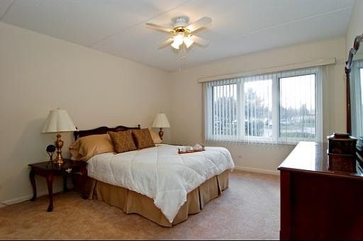 5th image of 730 Creekside Dr Unit 102