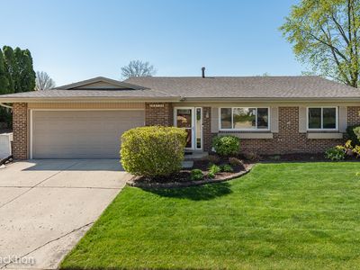 6675 Wheatfield St, Woodridge, IL, 60517