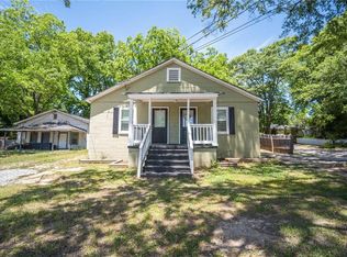 90 Martin Luther King Jr Dr, Winder, GA 30680