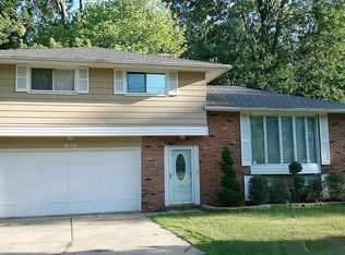 8104 Munson Rd, Mentor, OH 44060