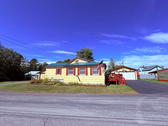 3rd image of 426 Martin Road