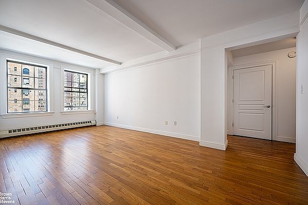 1st image of 15-17 Park Ave #1402