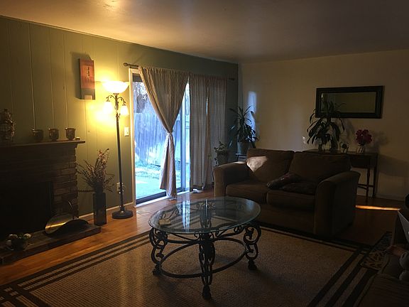 5th image of 2477 Carnation Dr