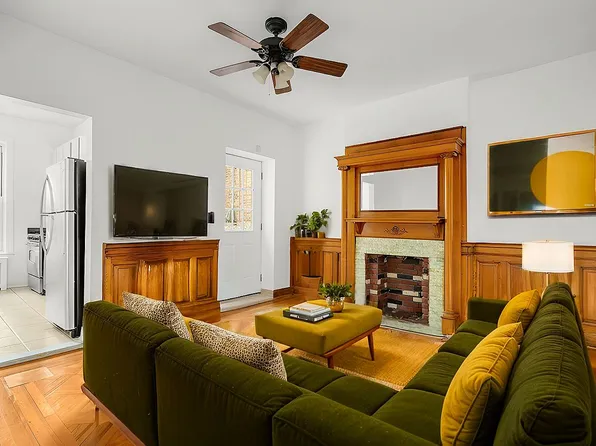 568 Saint Marks Ave APT 1A, Brooklyn, NY 11216