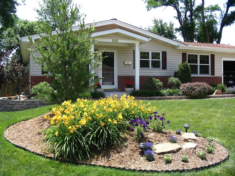 1st image of 640 Undercliff Dr