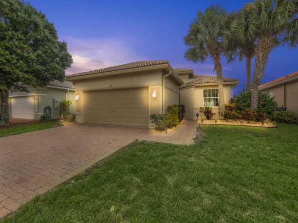823 NW Rutherford Court, Port St Lucie, FL 34983