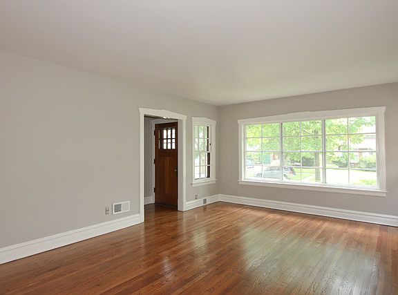 3rd image of 623 N Lombard Ave