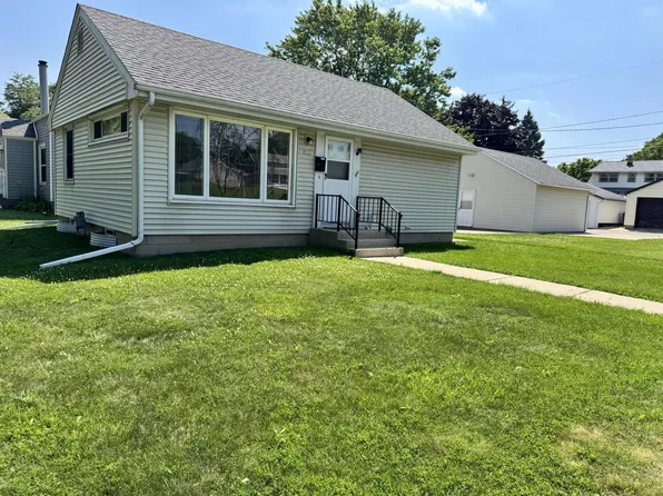 505 West Waterford AVENUE, Milwaukee, WI 53207