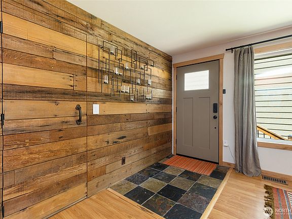 4th image of 26933 NE Cherry Street