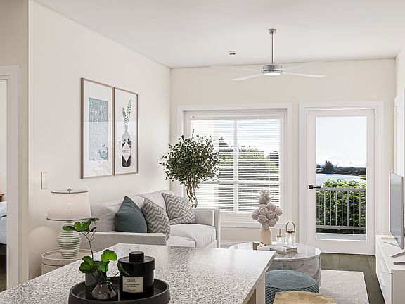 4th image of 300 Alex Ridge Dr #928