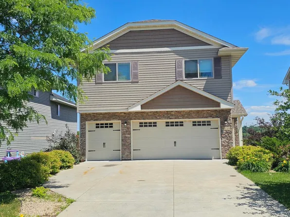 9318 Golden Pond Ln N, Monticello, MN 55362
