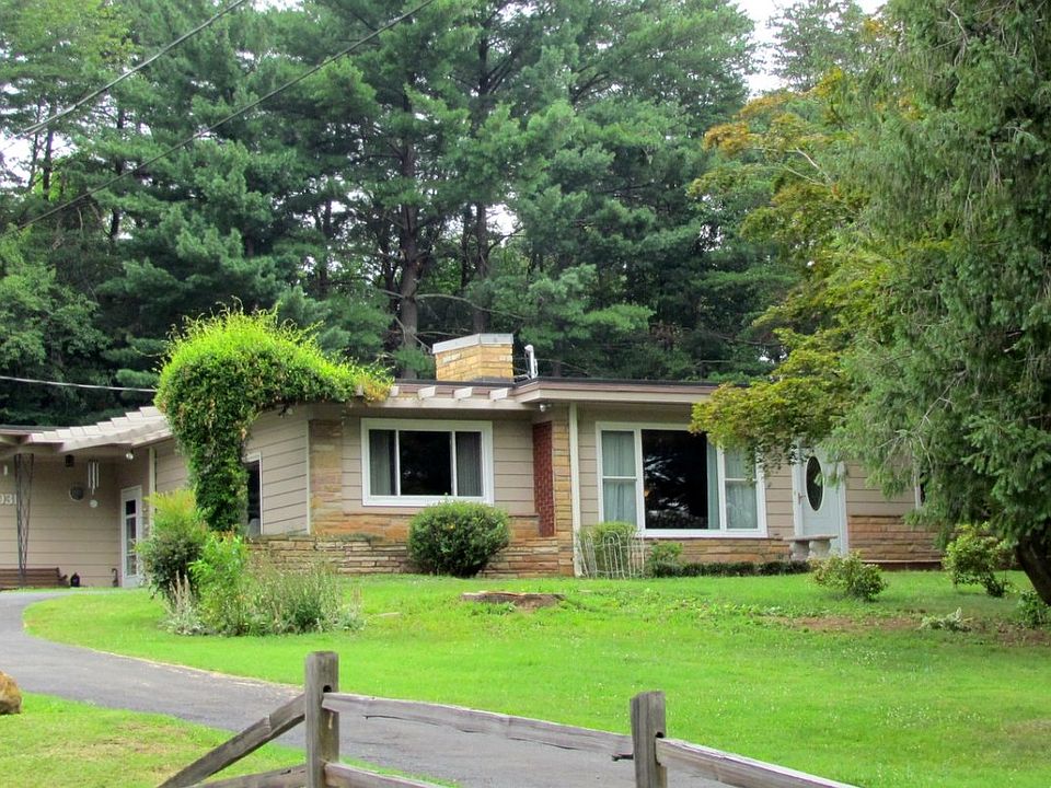 For Sale: 4931 Bower RD, Roanoke, Virginia 24018