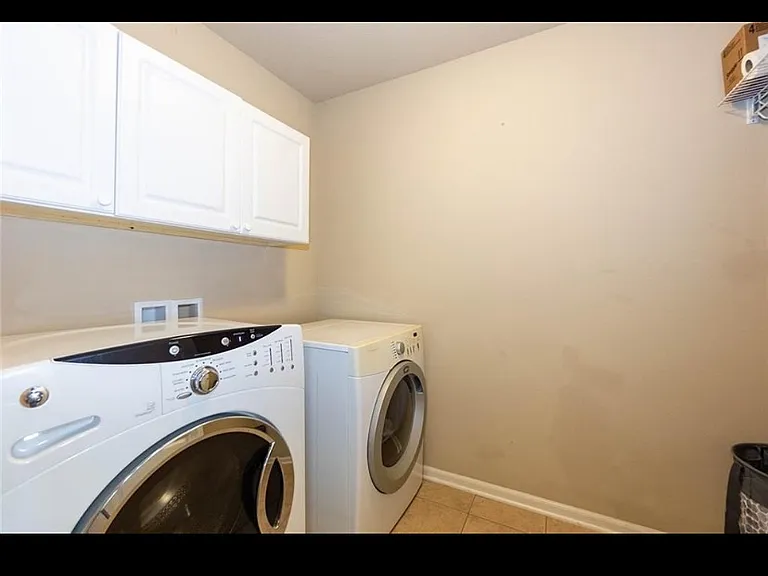 10038 Agate Ln — Photo 18