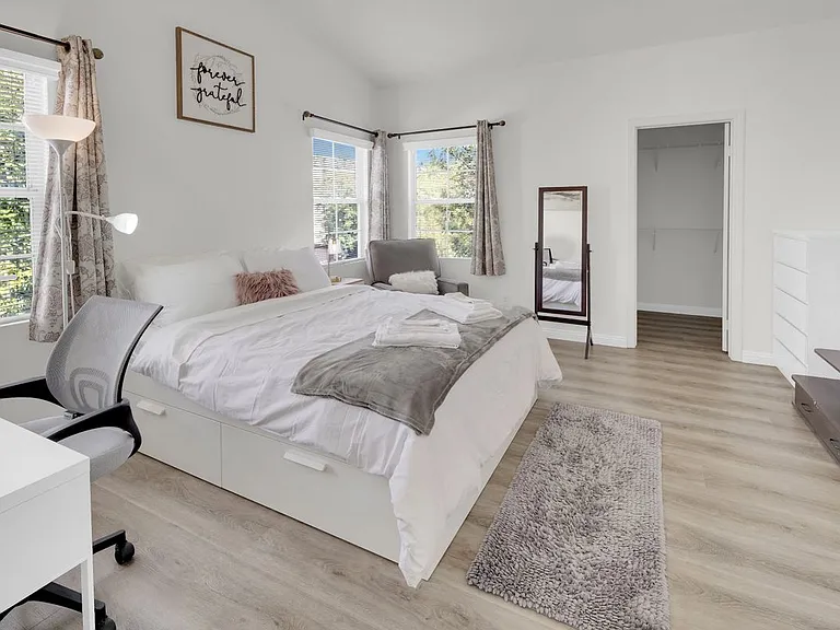 2850 Ballesteros Ln — Photo 14