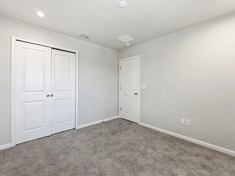 2587 Everglade Way — Photo 26