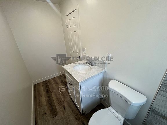 3rd image of 147 W Calle Primera #1