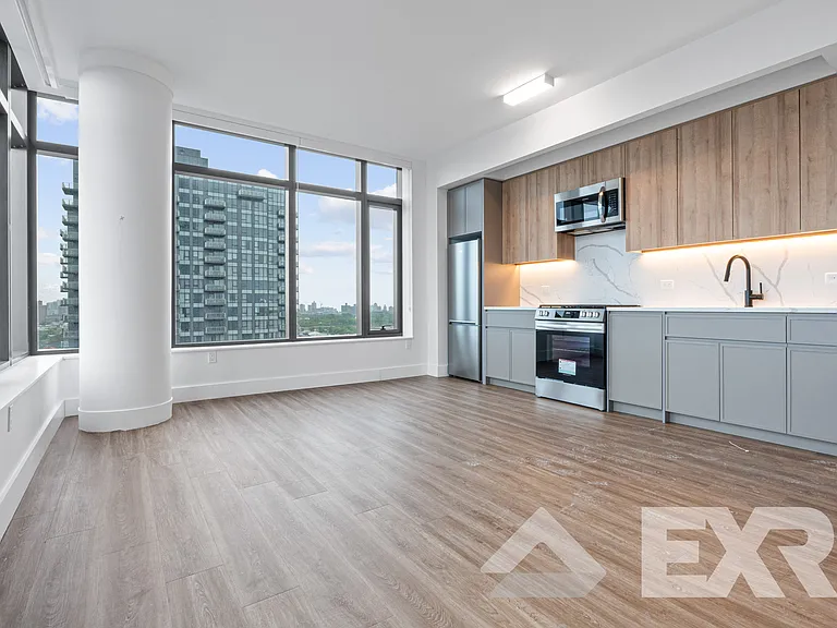 2230 Cropsey Ave #1005 — Photo 3