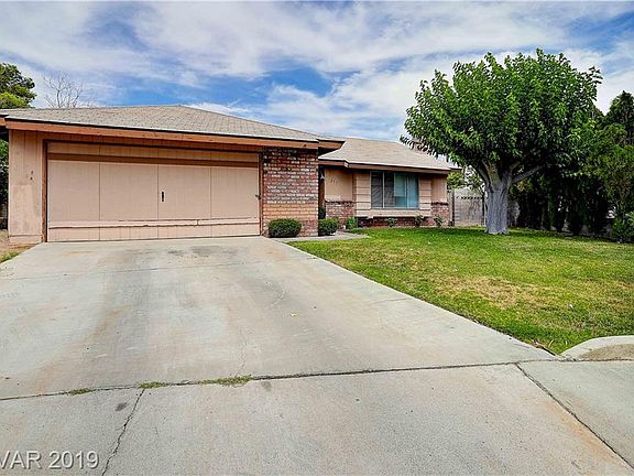 2nd image of 217 Moller Cir