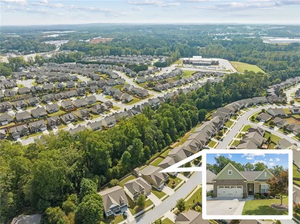 4549 SW Sweetwater Dr, Gainesville, GA 30504