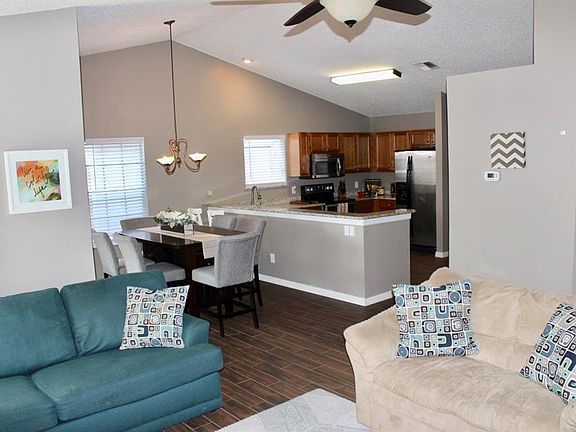 5th image of 6570 Grosvenor Ln