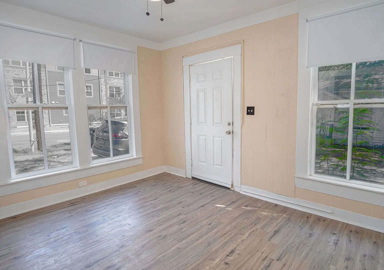 111 S Olive — Photo 4