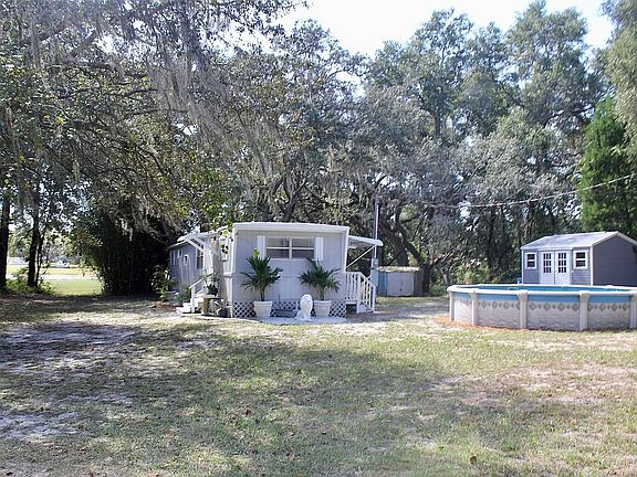 3rd image of 13545 Park Ln
