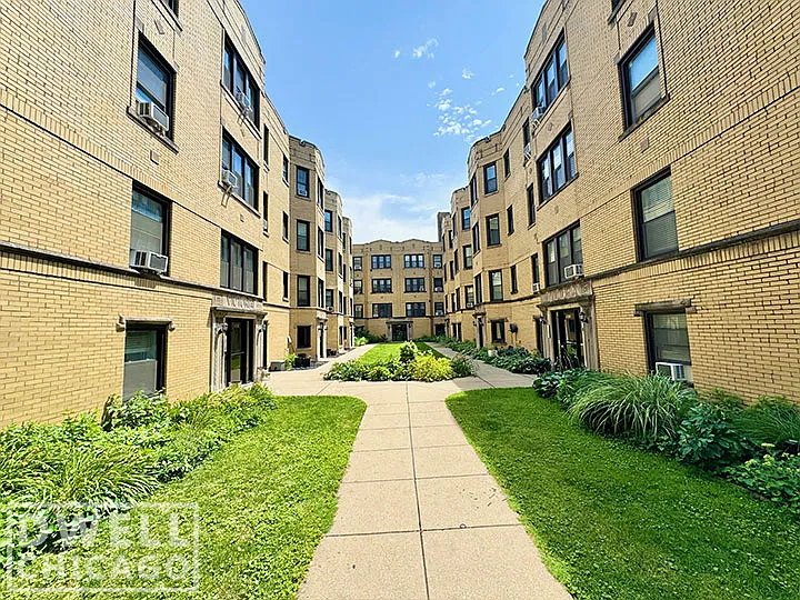 3823 N Greenview Ave #3W — Photo 12