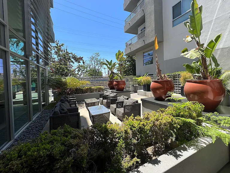 1730 Sawtelle Blvd #306 — Photo 15
