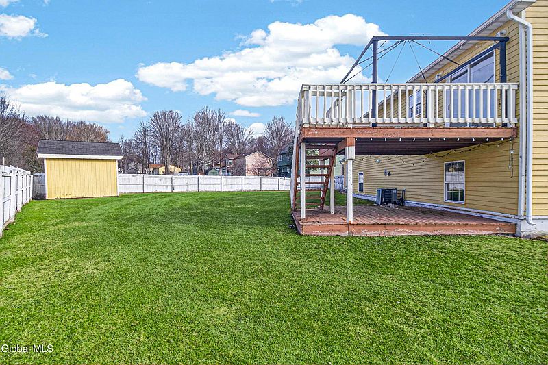 4th image of 343 Hickory Lane