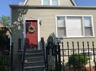 3823 N Sacramento Ave, Chicago, IL 60618