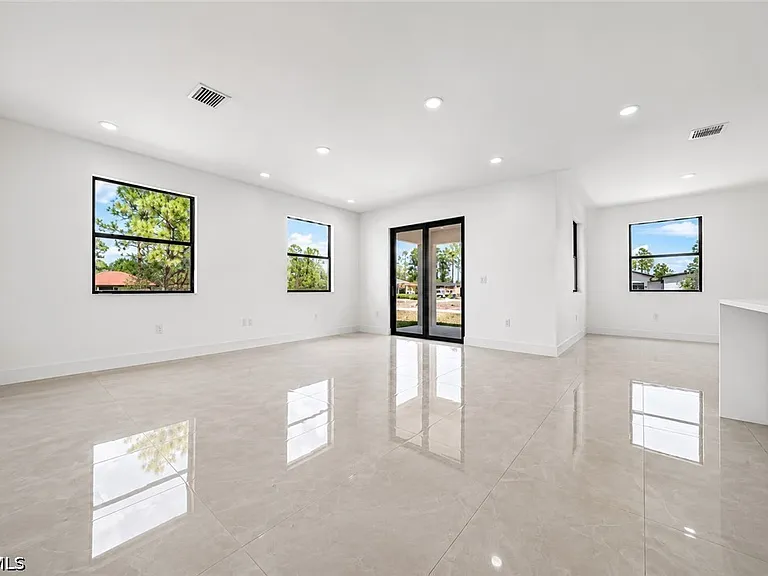3001 Unice Ave S — Photo 4