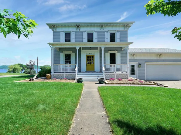 914 N High St, Lake City, MN 55041