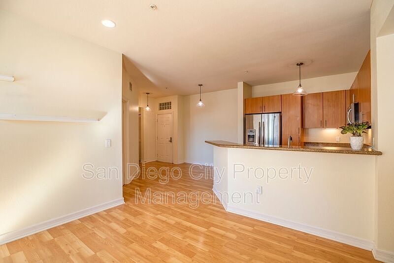 1st image of 1400 Broadway Unit 1206