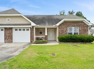 308 Falcon Bridge Dr, New Bern, NC 28560