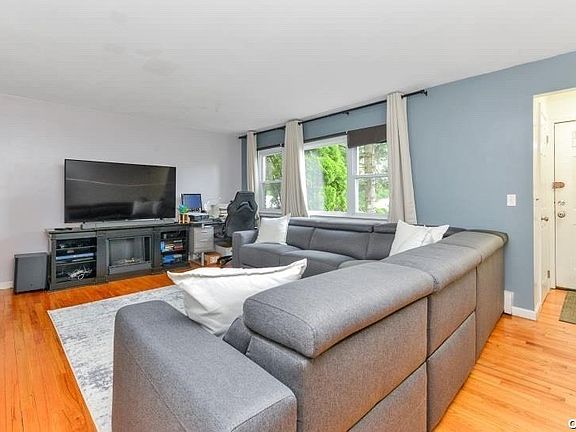 2nd image of 2654 Dalto Ct