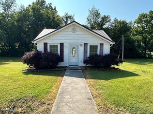 3602 Strong Rd, Mascot, TN 37806
