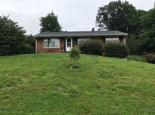 625 Landfair Dr, Vinton, VA