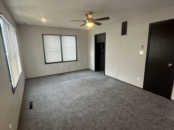 4th image of 6100 Everett Ave