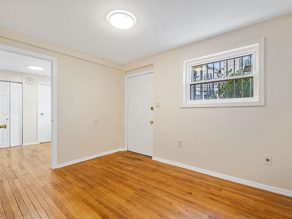 1st image of 446 Mercer St