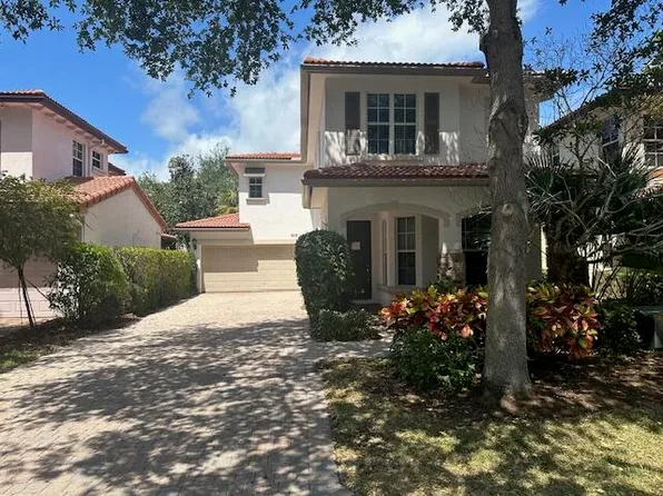 612 Castle Drive, Palm Beach Gardens, FL 33410