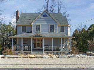 15 Orchard Ln, Mystic, CT 06355