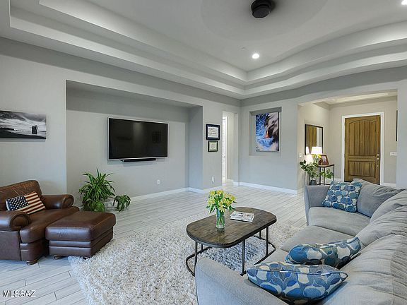 4th image of 10804 E Fairacres Pl