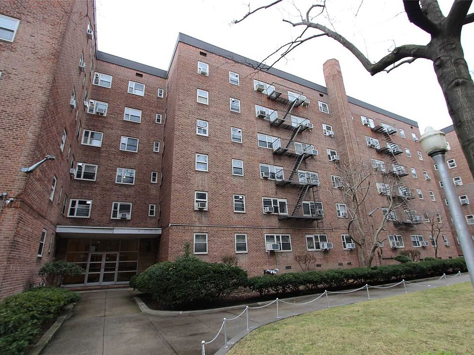 1st image of 4455 Kissena Blvd APT 4D