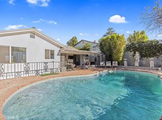22444 Venido Rd, Woodland Hills, CA 91364