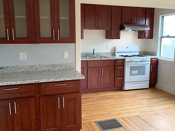 5th image of 443 7th Ave APT 2